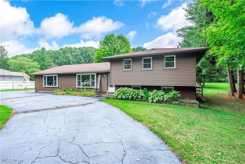 15038 Alexander Rd, Walton Hills, OH, 44146-4931 | Card Image