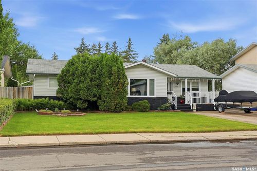 20 Clark Cres, Saskatoon, SK, S7H3L9 | Card Image