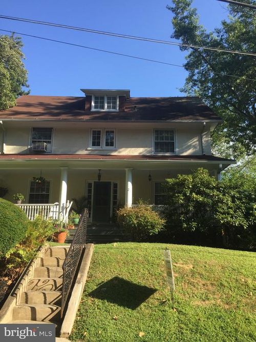 2 Chestnut Ave, NARBERTH, PA, 19072-2402 | Card Image