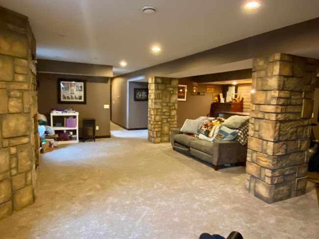 Basement family room | Image 32
