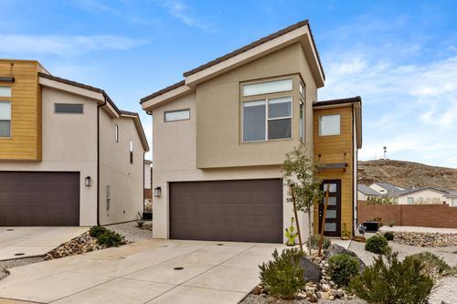 5946 S Aragorn Ln, St George, UT, 84790-4119 | Card Image