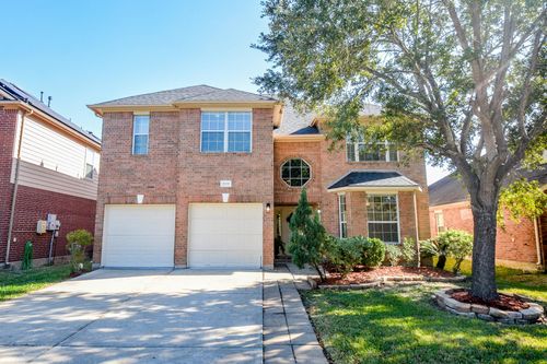 2811 Acacia Fair Ln, Fresno, TX, 77545-8118 | Card Image