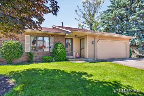 32-6733 Leisure Way Dr Se, Caledonia, MI, 49316-9034 | Card Image