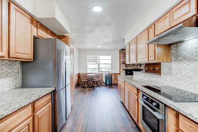 21072 N Highway 36, House other with 4 bedrooms, 3 bathrooms and 2 parking in Brazoria TX | Image 11