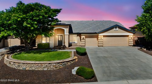 8412 N Rainbow Vis, Prescott Valley, AZ, 86315-3058 | Card Image