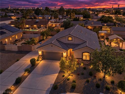 2668 Dorshester Heights Ct, Las Vegas, NV, 89108-6615 | Card Image