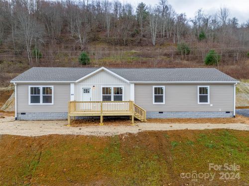 241 Granny Smith Road, Waynesville, NC, 28786 | Card Image