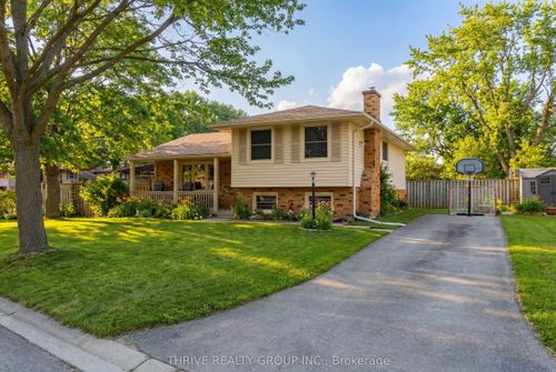 47 Fairlane Rd, London, ON, N6K3E3 | Card Image
