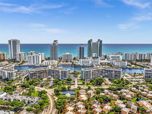 apt-711-400 Leslie Dr, Hallandale Beach, FL, 33009-2967 | Card Image