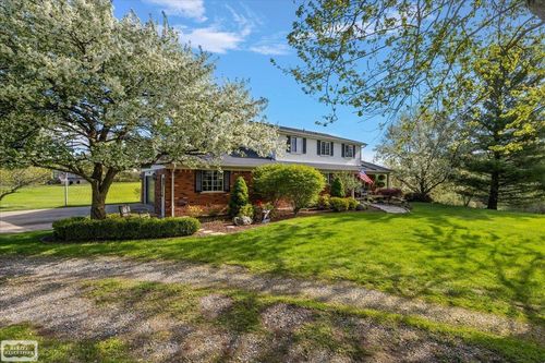 1151 Glen Meadow Ln, Leonard, MI, 48367-3146 | Card Image