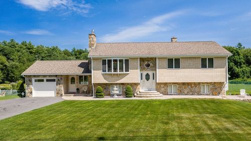 38 Cushing Ln, Acushnet, MA, 02743-1107 | Card Image