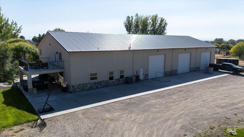 5855 Joe Ln, Nampa, ID, 83687-8703 | Card Image