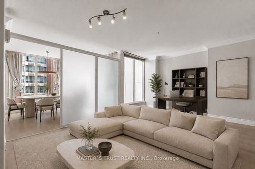 1702-55 Centre Ave, Toronto, ON, M5G2H5 | Card Image