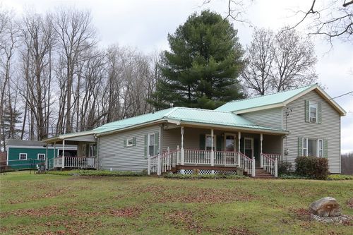 700 Spencer Rd, Corry, PA, 16407-4426 | Card Image