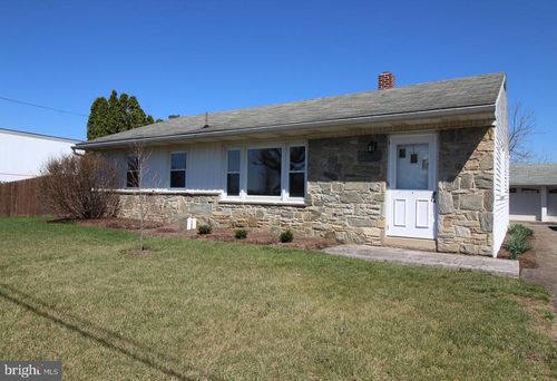 31 Hatville Rd, Gordonville, PA, 17529-9759 | Card Image