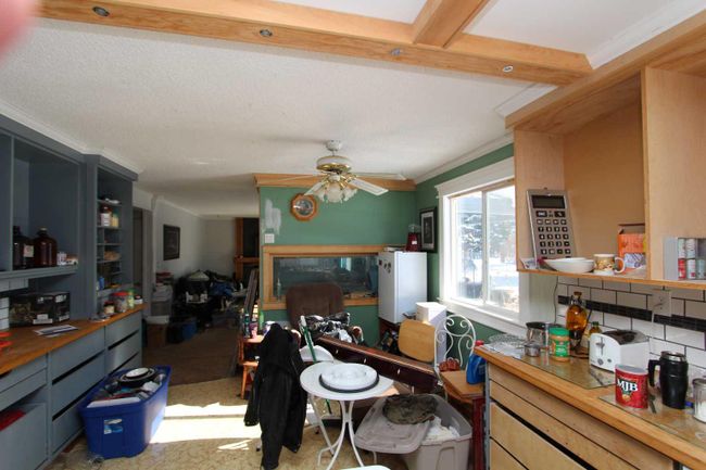 5112 51 Avenue, Home with 2 bedrooms, 1 bathrooms and 2 parking in Caroline AB | Image 10