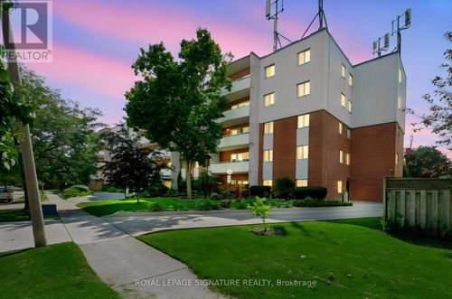 401-2485 Woking Cres, Mississauga, ON, L5K1Z6 | Card Image