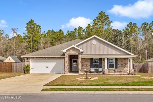 10440 Willow Leaf Dr, Gulfport, MS, 39503-5685 | Card Image