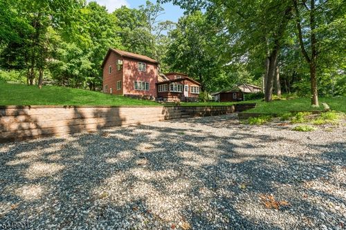 57 Dogwood Ln, Hewitt, NJ, 07421-2939 | Card Image