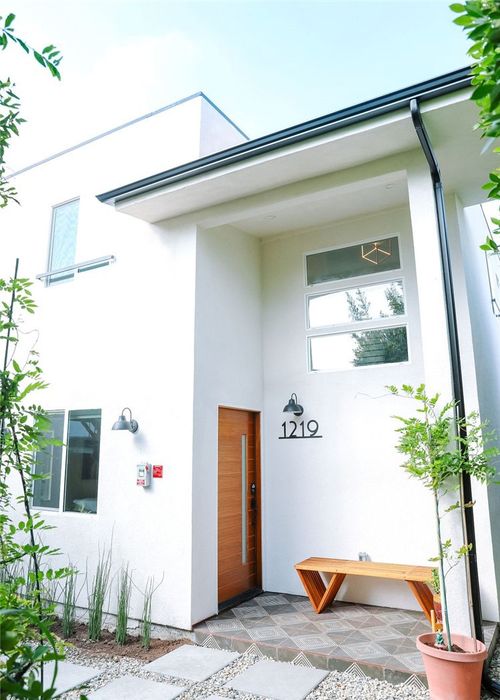 1219 N Alexandria Ave, Los Angeles, CA, 90029-1403 | Card Image