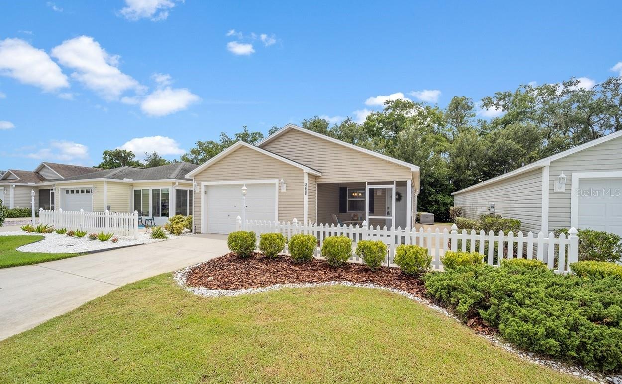 Alwyne Ave, The Villages, FL 32163