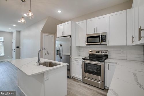 1-2019 N College Ave, PHILADELPHIA, PA, 19121-4806 | Card Image