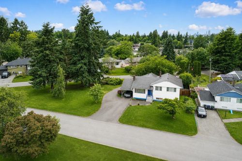 11063 135a St, Surrey, BC, V3R3A6 | Card Image