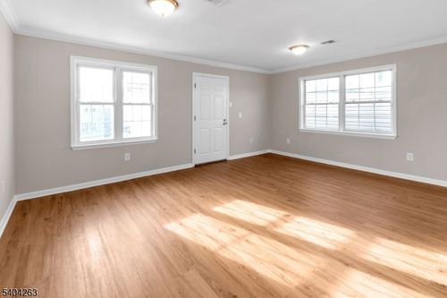 apt-2-139 Inslee Pl, Elizabethport, NJ, 07206-2154 | Card Image