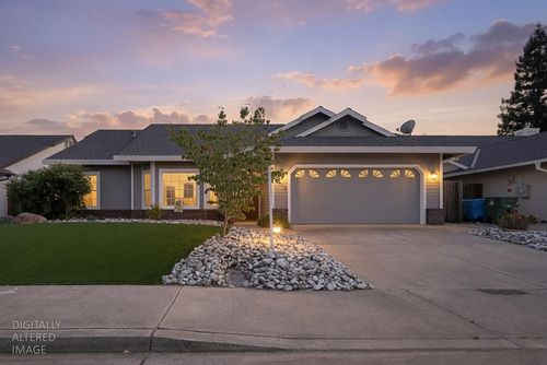 1672 Jamie Dr, Yuba City, CA, 95993-1003 | Card Image