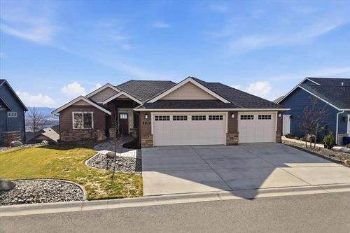 8814 E Ridgeline Ln, Spokane, WA, 99217-6072 | Card Image