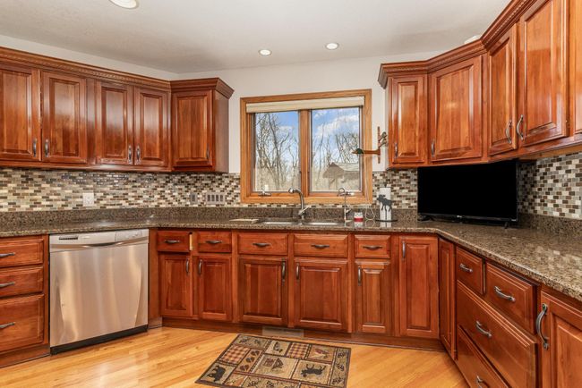 Kitchen | Image 15