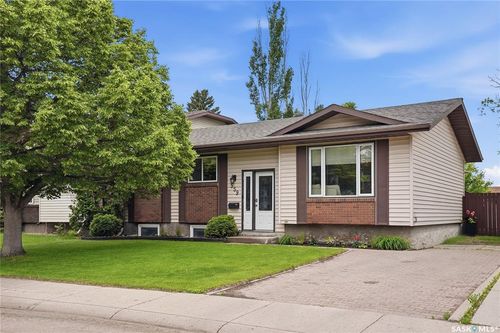 559 Nordstrum Rd, Saskatoon, SK, S7K7X6 | Card Image