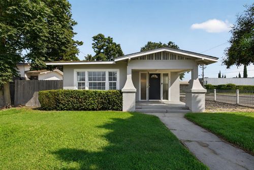 530 E G Street, Oakdale, CA, 95361 | Card Image