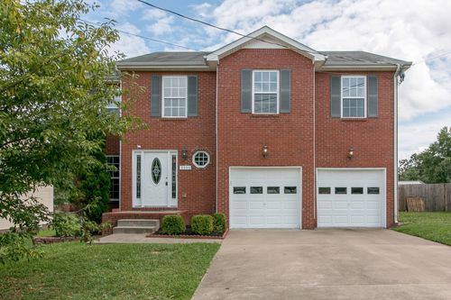 3391 Queensbury Rd, Clarksville, TN, 37042-4640 | Card Image