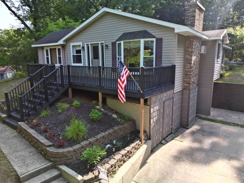 12088 N Lake St, Bitely, MI, 49309-9406 | Card Image