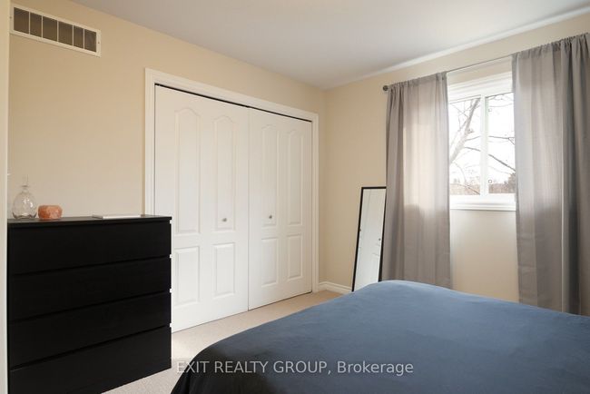 28 Kyle Crt, House other with 2 bedrooms, 1 bathrooms and 4 parking in Frankford ON | Image 12