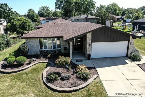 15329 Sunset Ridge Dr, Orland Park, IL, 60462-4025 | Card Image