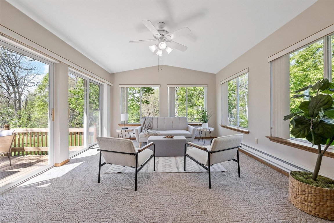 11th St, Kalona, IA 52247