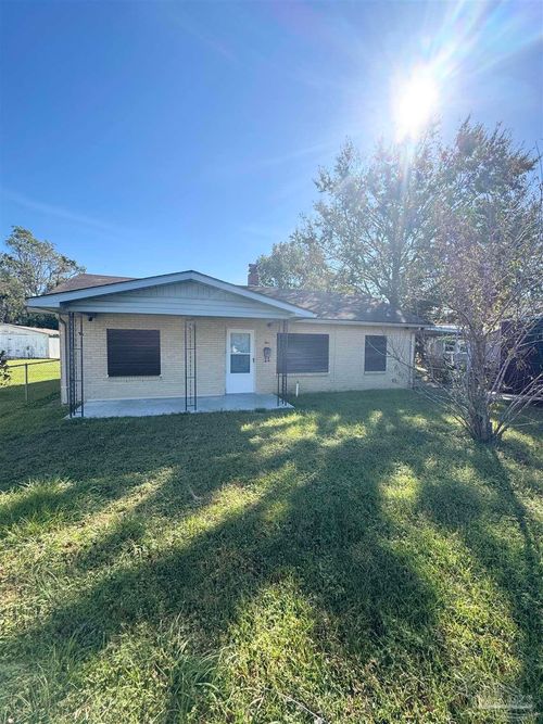 4 Bertram St, Pensacola, FL, 32506-4740 | Card Image