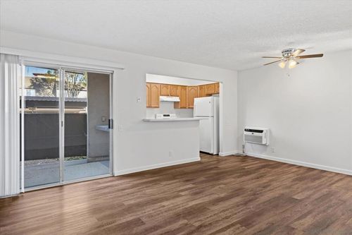 f-8069 Caminito De Pizza, San Diego, CA, 92108-1414 | Card Image