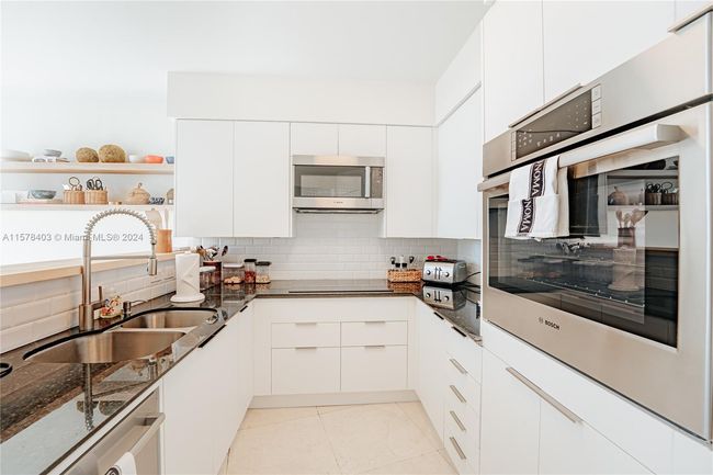 LPH07 - 19333 Collins Ave, Condo with 3 bedrooms, 3 bathrooms and null parking in Sunny Isles Beach FL | Image 8