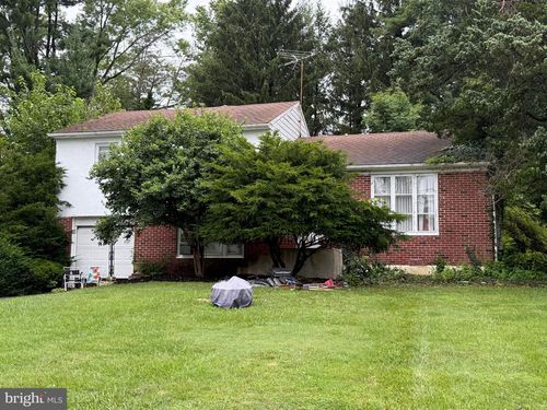 413 Knight Rd, Ambler, PA, 19002-4252 | Card Image