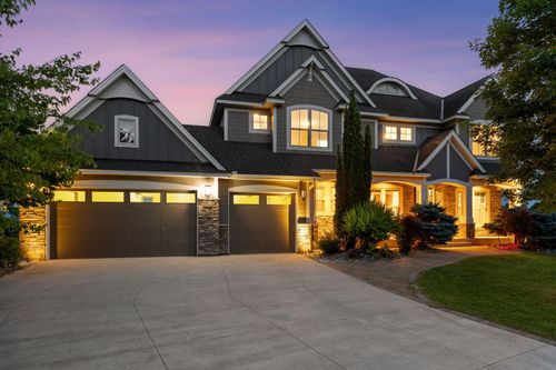 22 Leaf Wing Dr, North Oaks, MN, 55127-6162 | Card Image