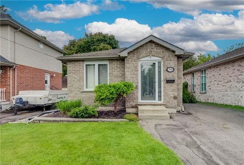 30 Teeple Street, Woodstock, ON, N4S3Y7 | Card Image