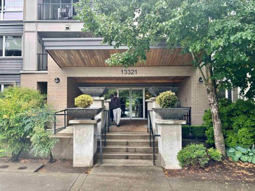 330-13321 102a Ave, Surrey, BC, V3T1P6 | Card Image