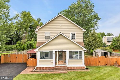 8604 Woodlawn Ct, Alexandria, VA, 22309-1722 | Card Image