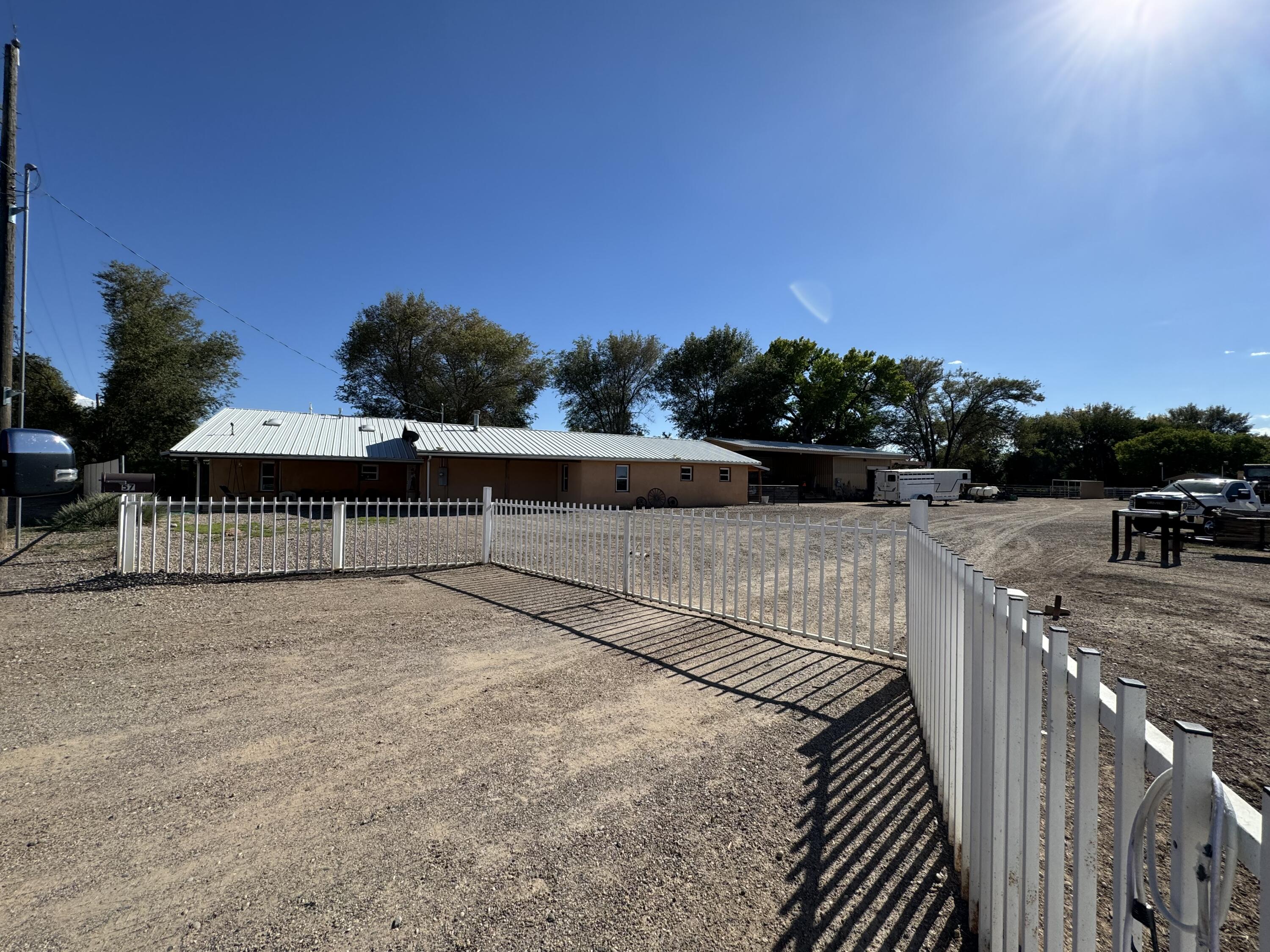 Edmundo Rd, Belen, NM 87002