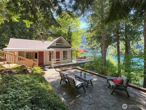 71 Glen Ln, Port Angeles, WA, 98363-8695 | Card Image