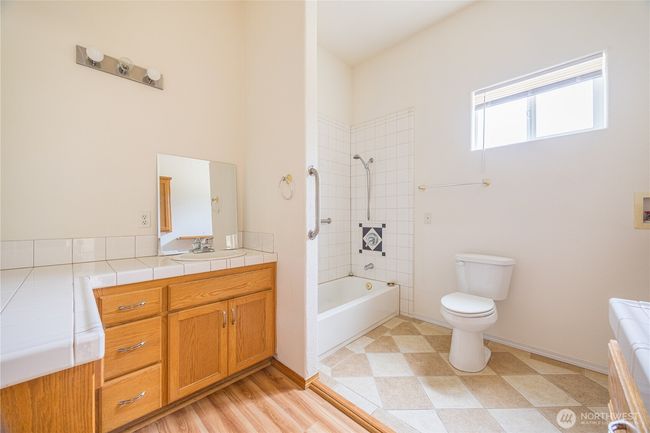 71 Waggler Way, House other with 2 bedrooms, 3 bathrooms and null parking in Sequim WA | Image 38