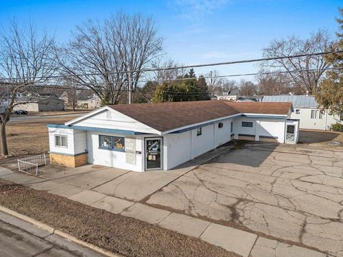302 Collins Avenue, Oconto, WI, 54153 | Card Image
